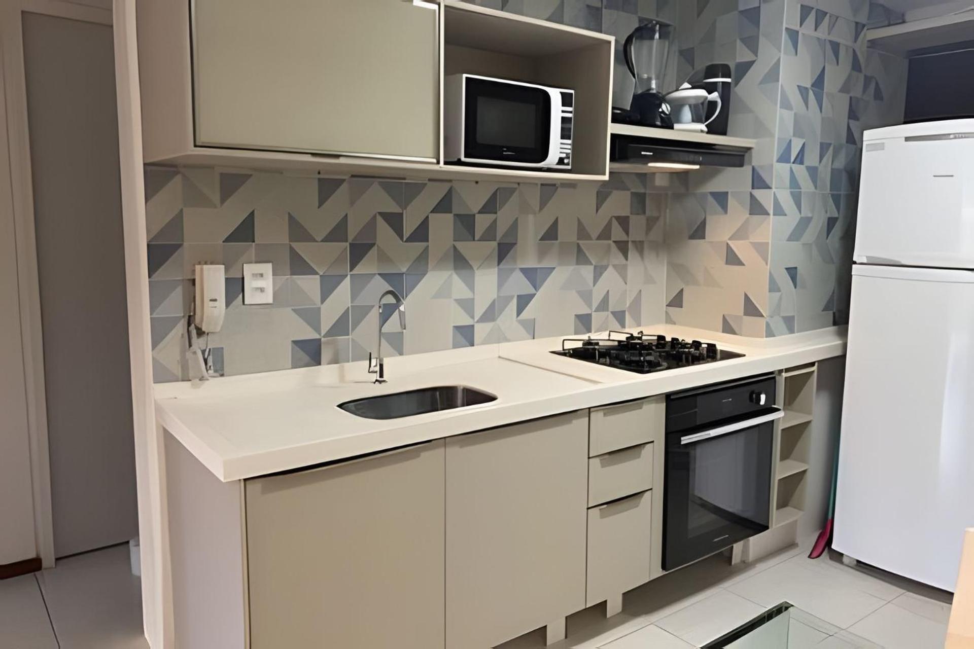 Flat No Nannai - Muro Alto