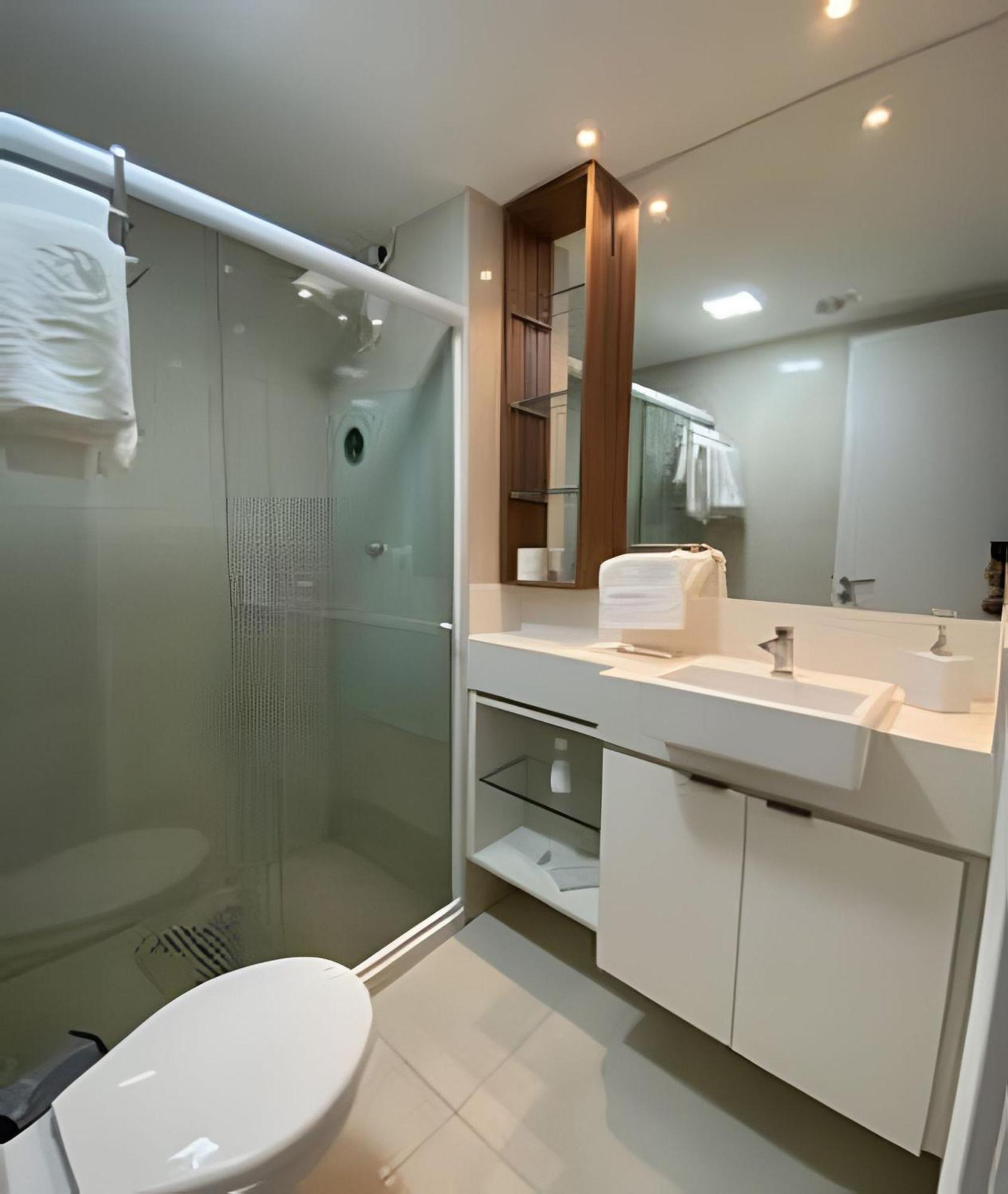 Flat No Nannai - Muro Alto